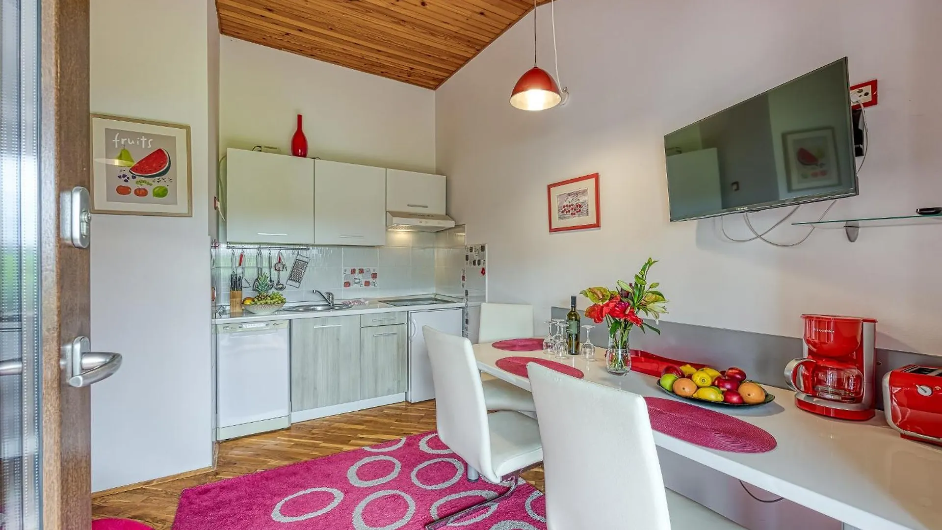 Apartments Brioni Colors بولا بيت ضيافة