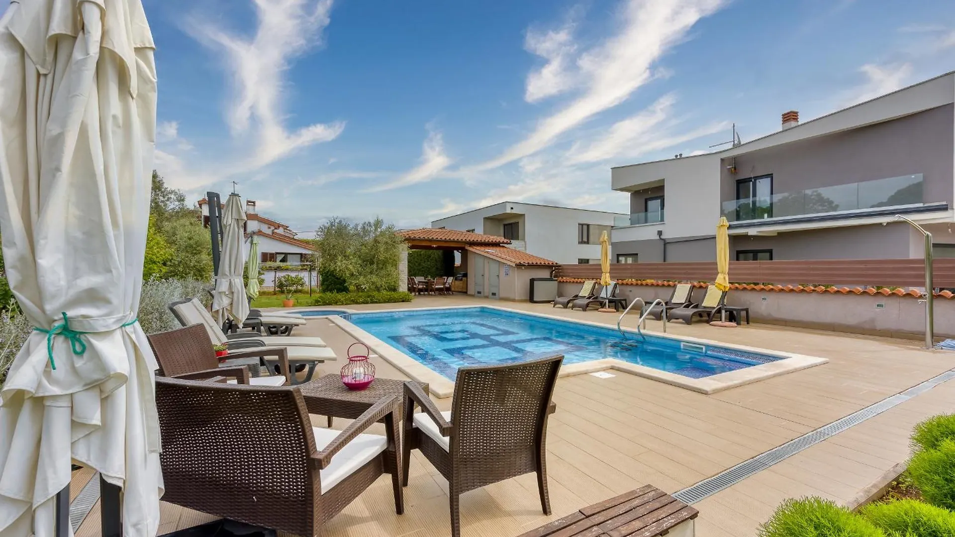 Apartments Brioni Colors بولا بيت ضيافة